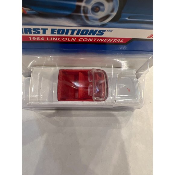 Hot Wheels 2000 First Editions 3 of 36 1964 Lincoln Continental Car Box Damage - Picture 3 of 11